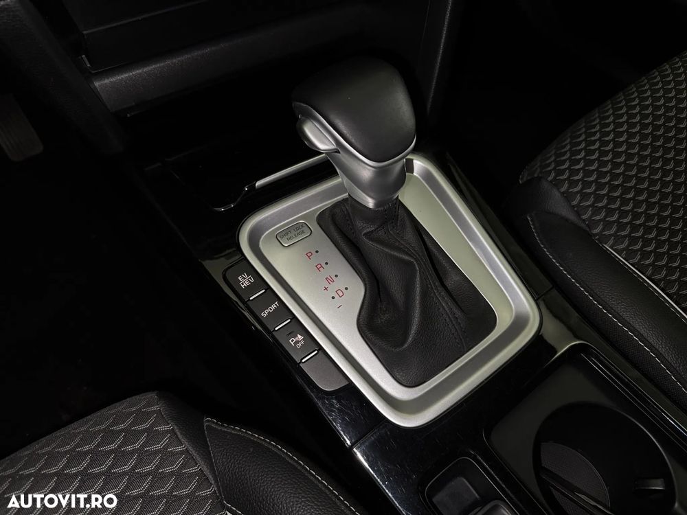 Kia XCeed - 18