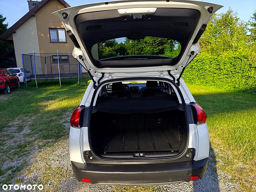 Peugeot 2008 1.2 Pure Tech Style - 25