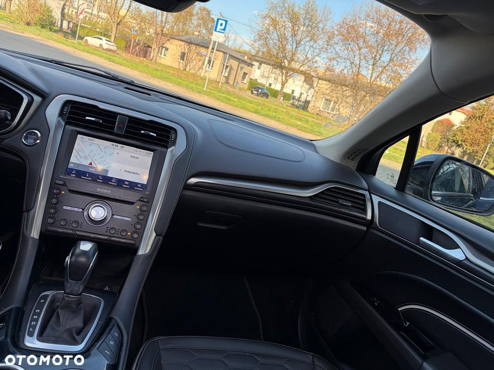 Ford Mondeo SW 2.0 Hybrid Vignale - 20