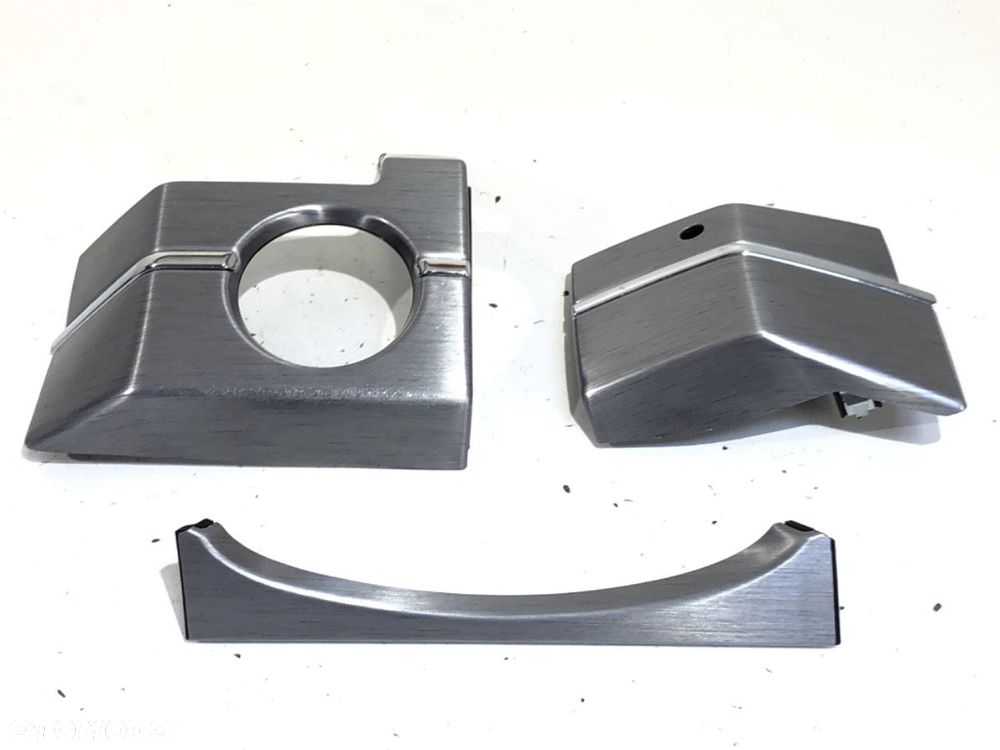 LISTWY DEKOR  MERCEDES-BENZ KLASA GLK (X204) 2008 - 2015 220 CDI 4-matic (204.984, 204.997) 125 kW - 1