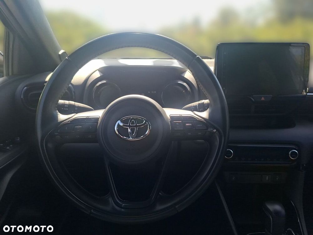 Toyota Yaris - 16