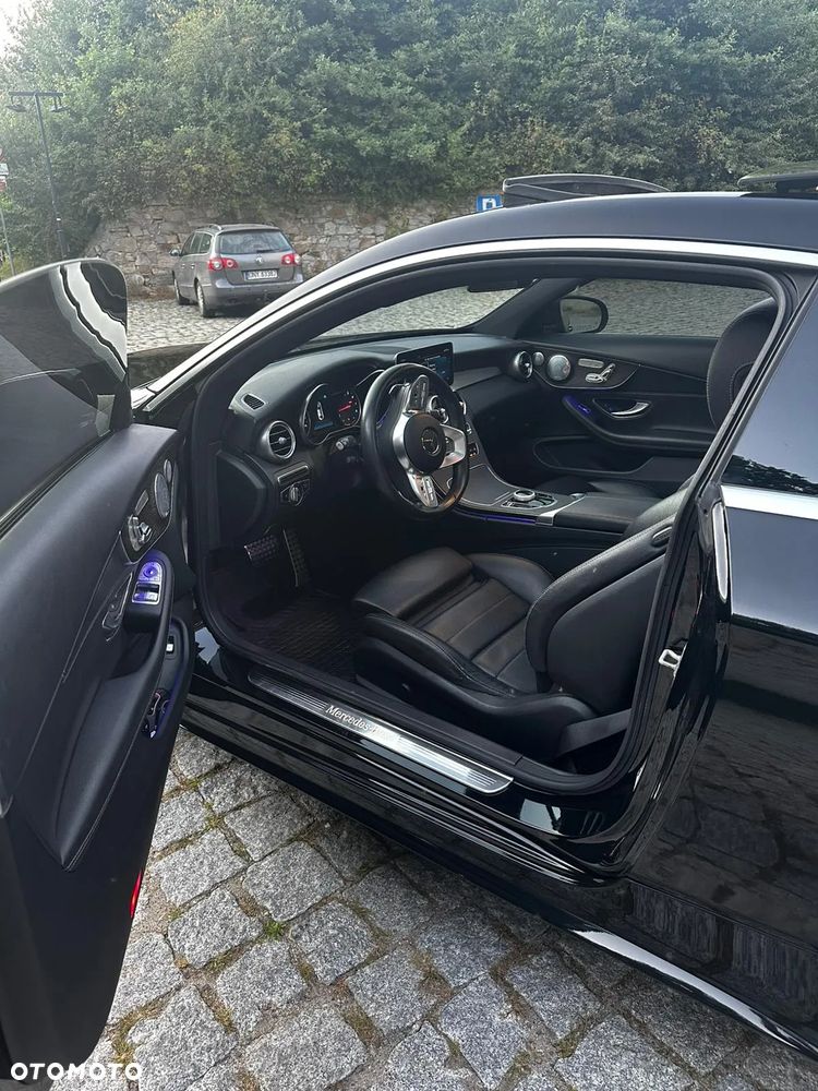 Mercedes-Benz Klasa C 300 4MATIC 9G-TRONIC - 16