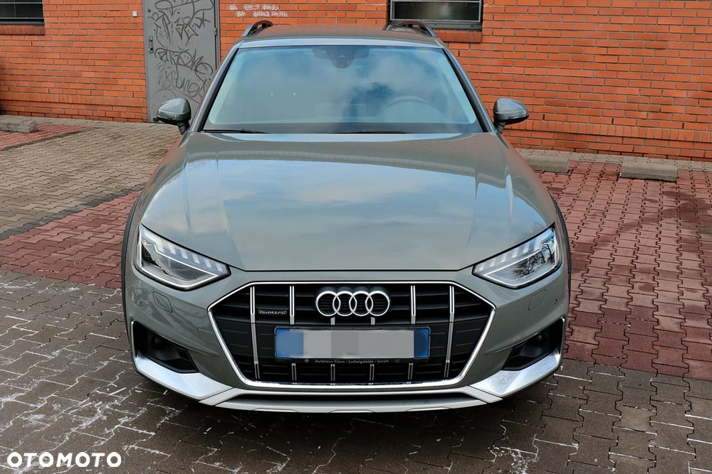 Audi A4 Allroad 2.0 TDI Quattro S tronic - 10