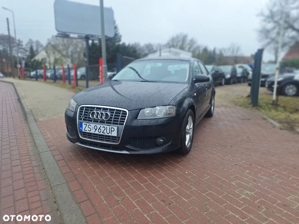 Audi A3 Sportback 1.6 FSI Ambition - 1