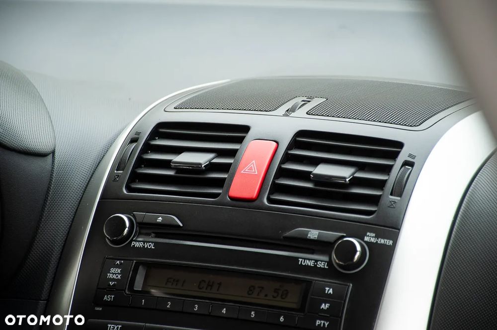 Toyota Auris 1.33 VVT-i Life - 20