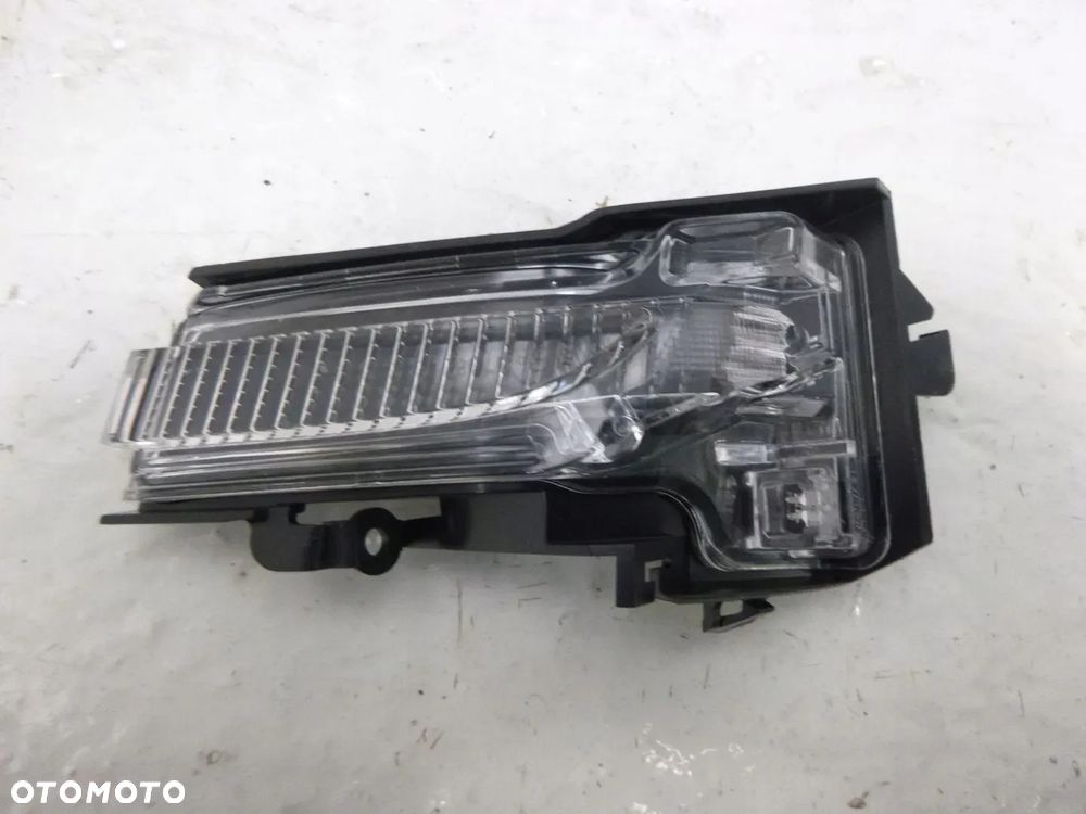 AUDI E-TRON E TRON KIERUNKOWSKAZ LUSTERKA PRAWY LEWY ORYGINAŁ - 14