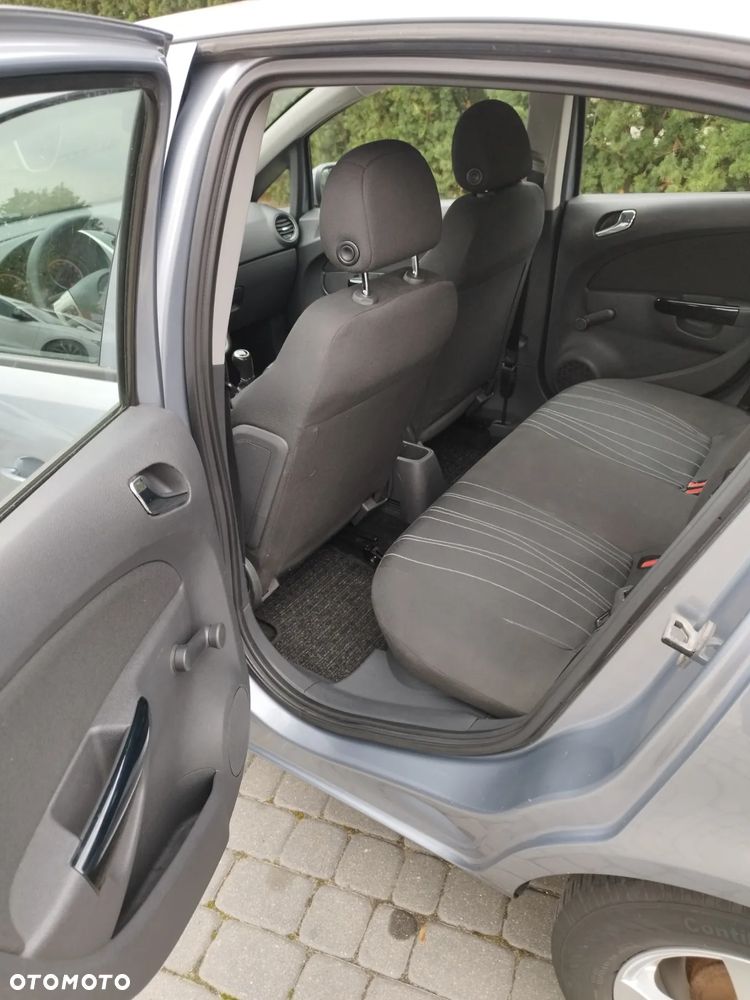 Opel Corsa 1.4 16V - 11