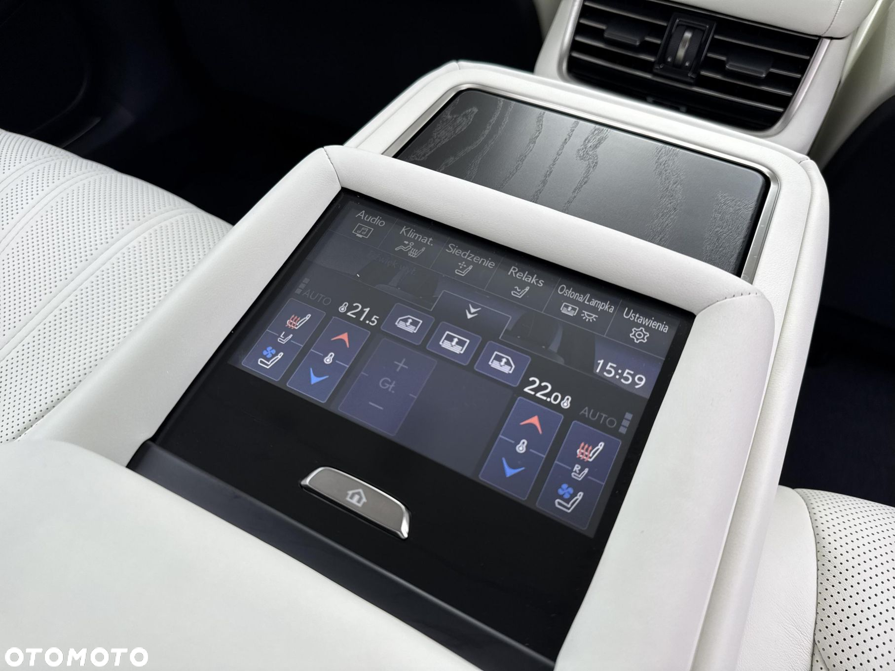 Lexus LS - 29