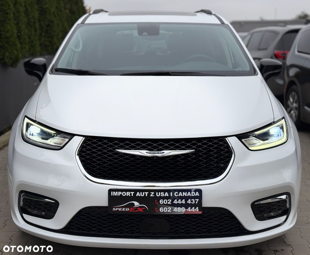 Chrysler Pacifica - 3