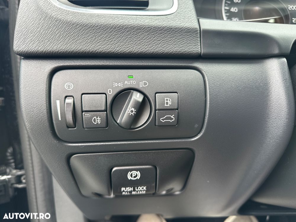 Volvo V60 D4 Geartronic Business Edition - 26