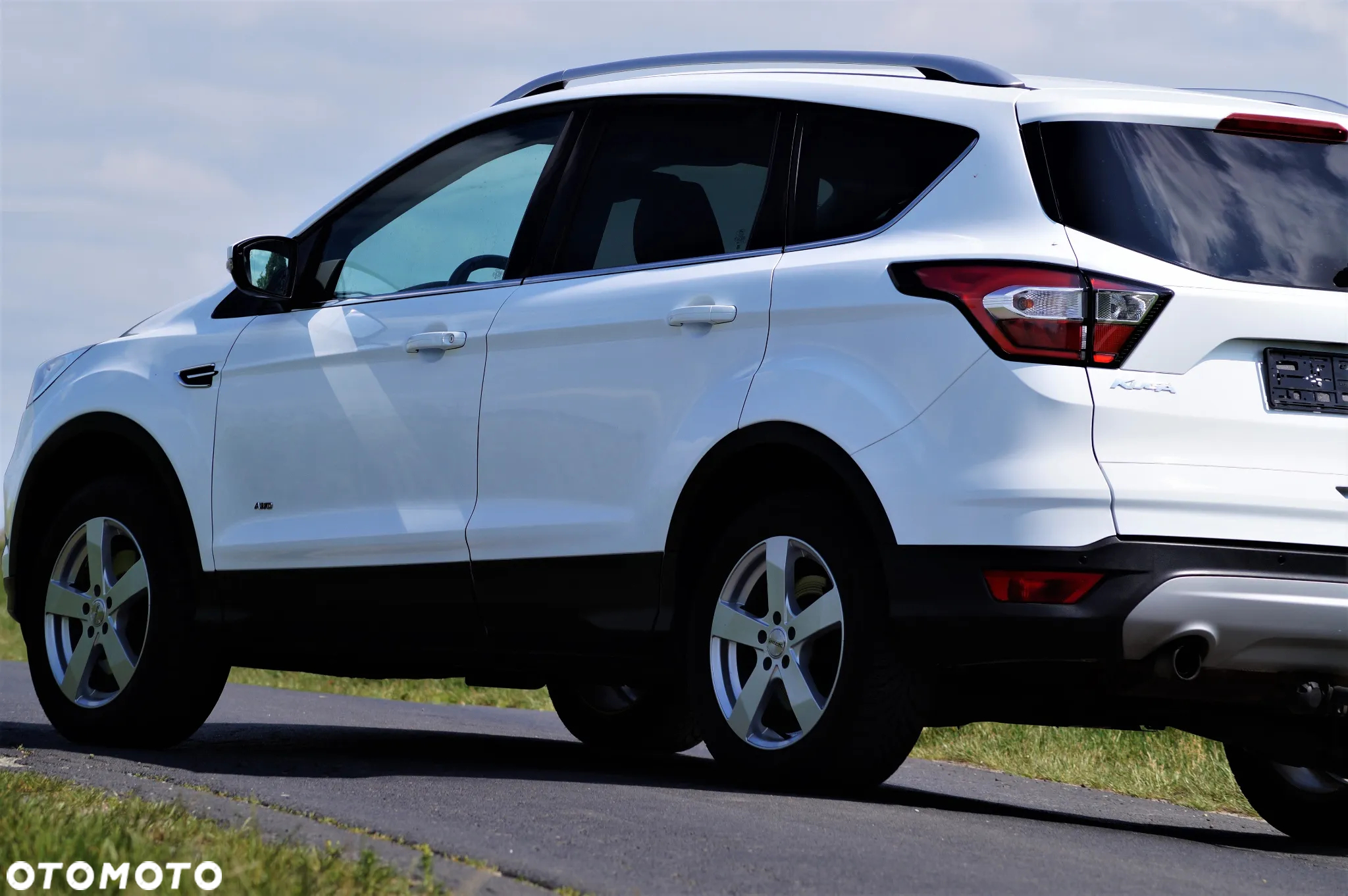 Ford Kuga - 16