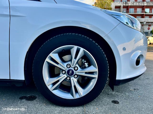 Ford Focus 1.0 EcoBoost S&S SYNC Edition - 28