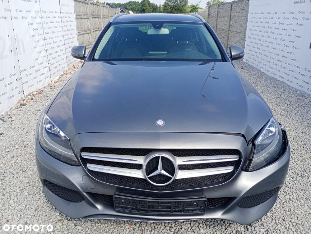 Mercedes-Benz Klasa C 180 (BlueEFFICIENCY) - 2