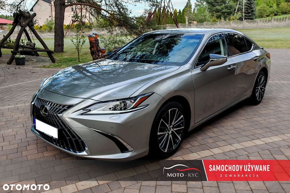 Lexus ES 300h Business Edition - 1