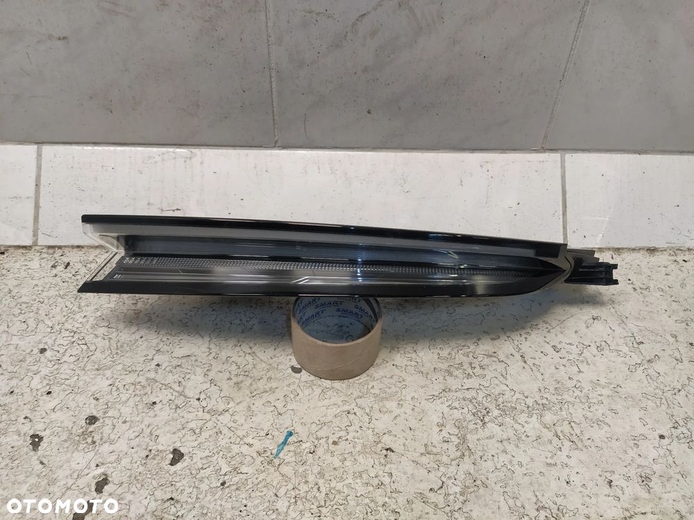 PORSCHE TAYCAN 9J1 LAMPA TYŁ TYLNA LED PRAWA BASIS EUROPA ORYGINAŁ - 2