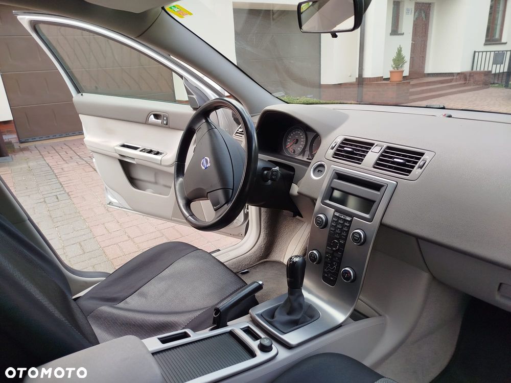 Volvo V50 - 11