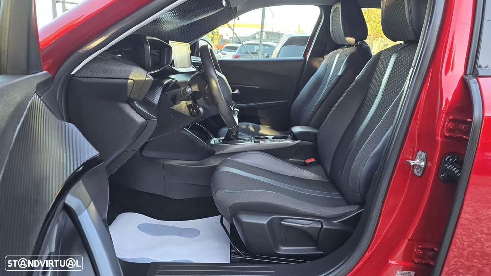 Peugeot 2008 1.2 PureTech Allure Pack - 11