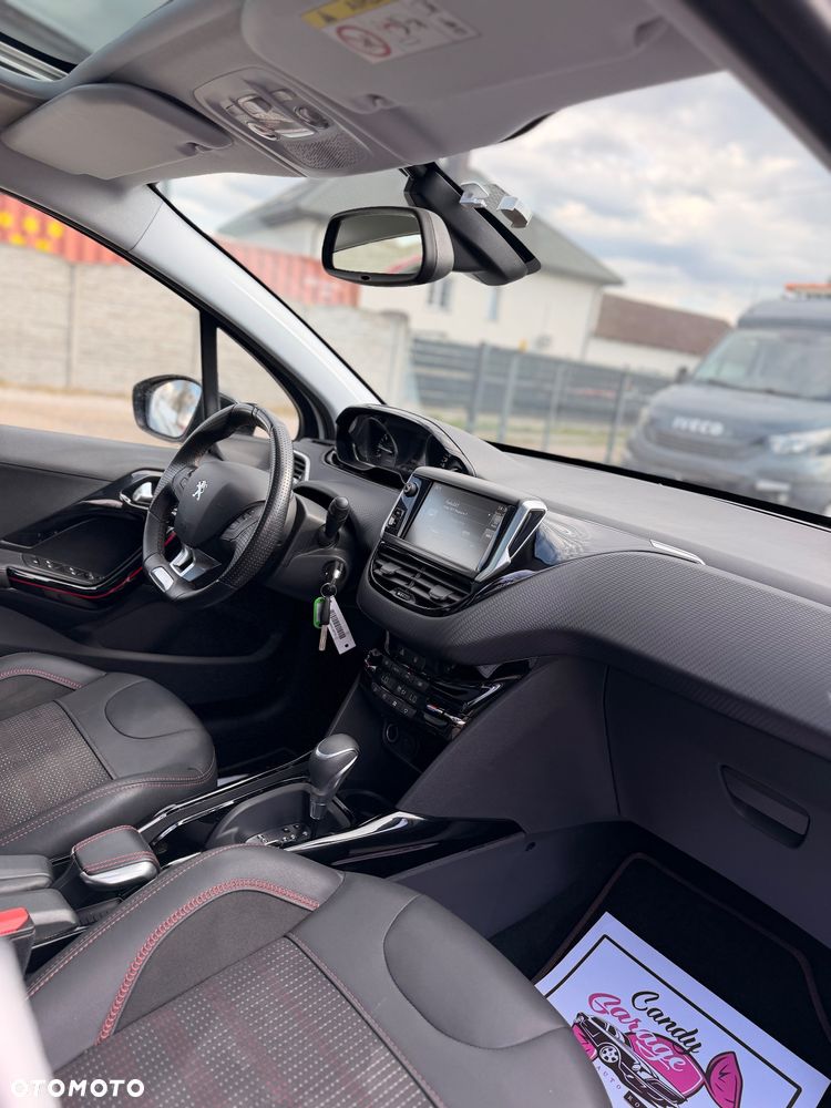 Peugeot 2008 PureTech 110 Stop&Start EAT6 GT-Line Edition - 17