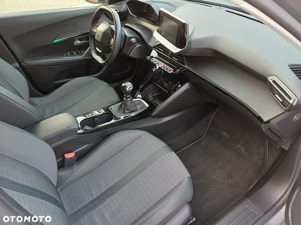 Peugeot 2008 1.5 BlueHDi Allure S&S - 23