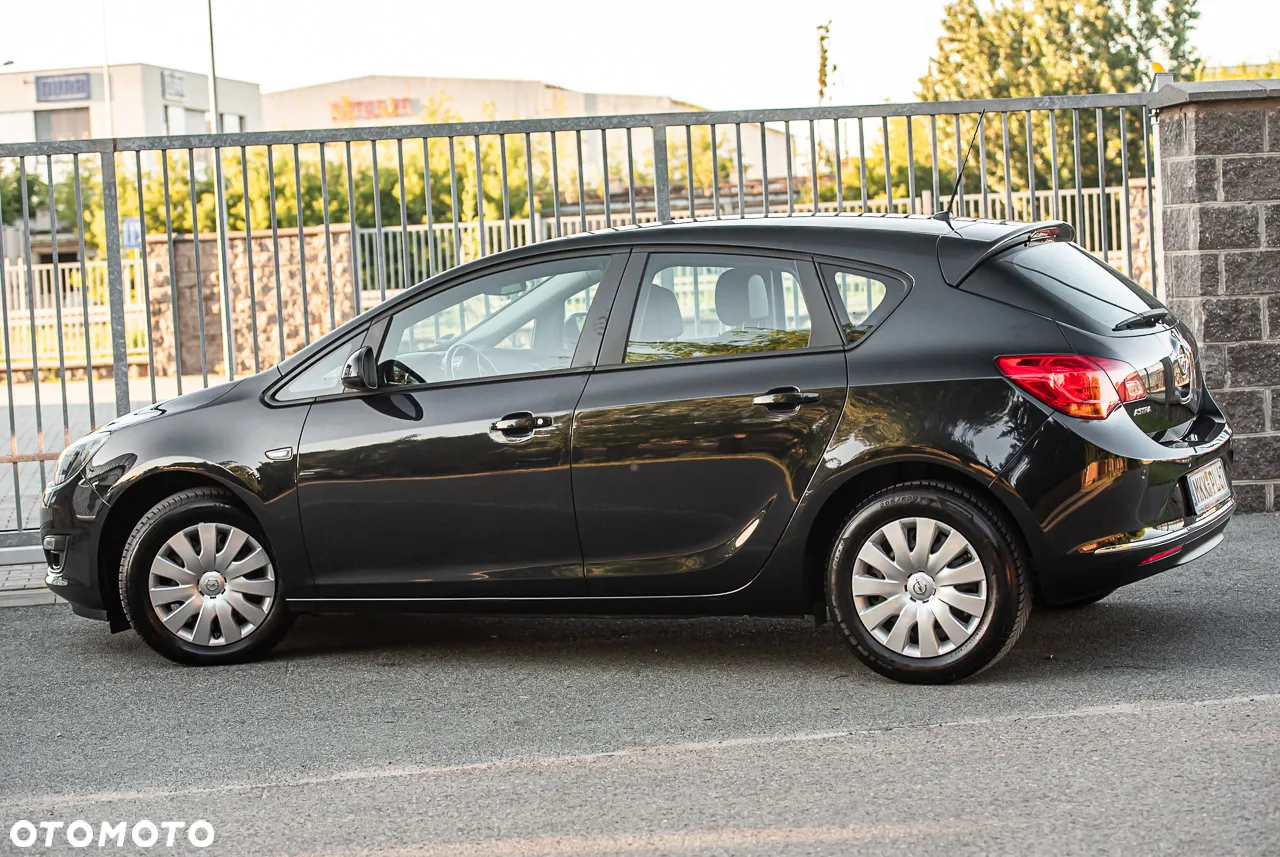 Opel Astra 1.4 Turbo Exklusiv - 10