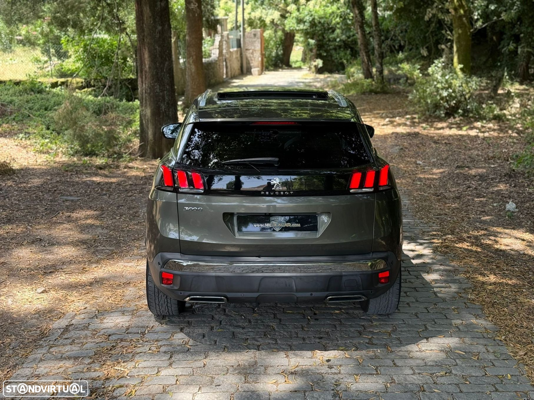 Peugeot 3008 1.2 PureTech GT Line Grip Control EAT6 - 8
