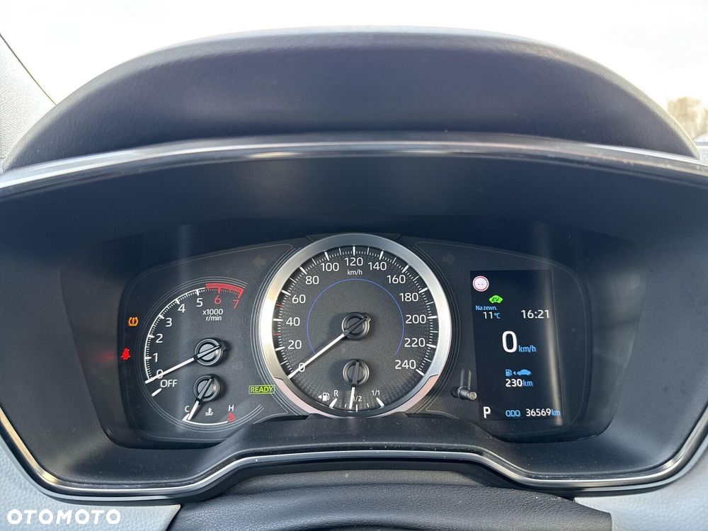 Toyota Corolla 1.8 Hybrid Comfort - 18