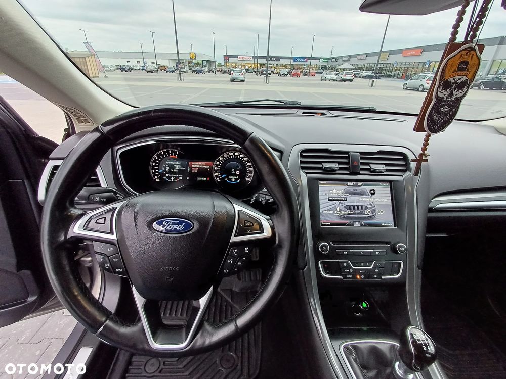 Ford Mondeo 2.0 TDCi STart-Stopp Titanium - 11