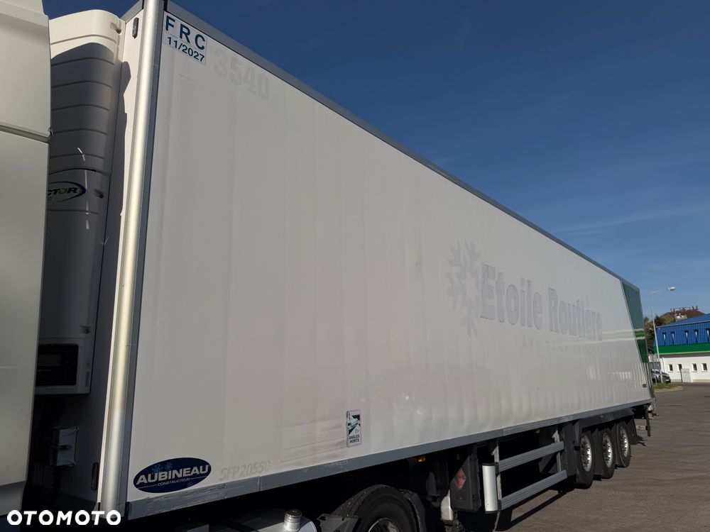 LeciTrailer Aubineu*Carrier Vector 1950*Hakówka - 2
