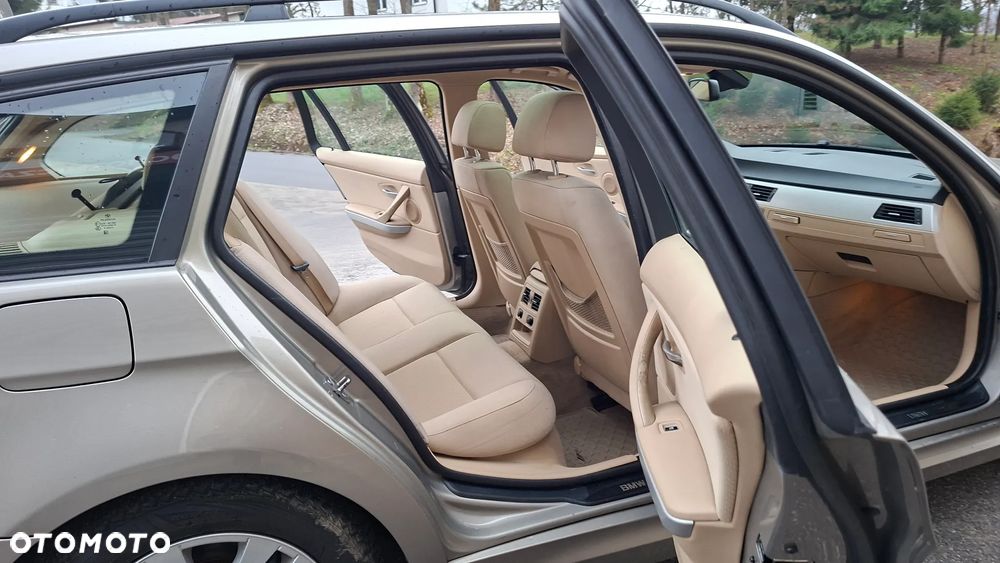 BMW Seria 3 318i Edition Exclusive - 25