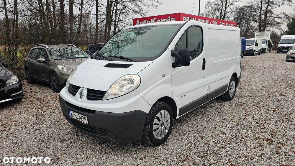 Renault TRAFIC - 2