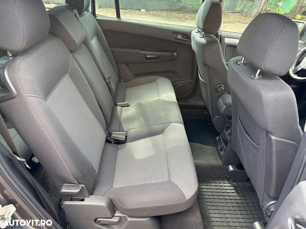 Opel Zafira 1.7 CDTI Essentia - 10