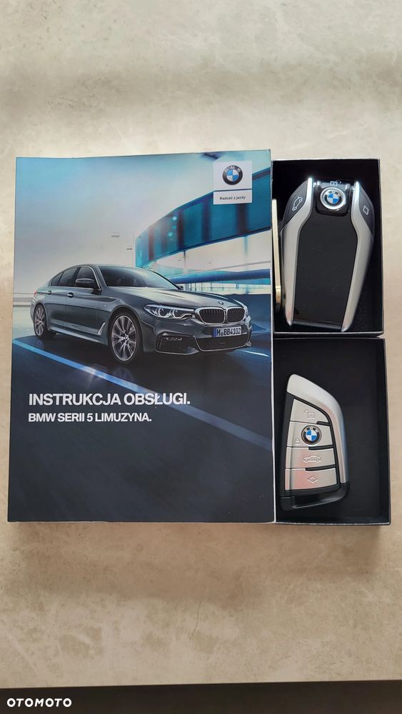 BMW Seria 5 530i xDrive Luxury Line - 7