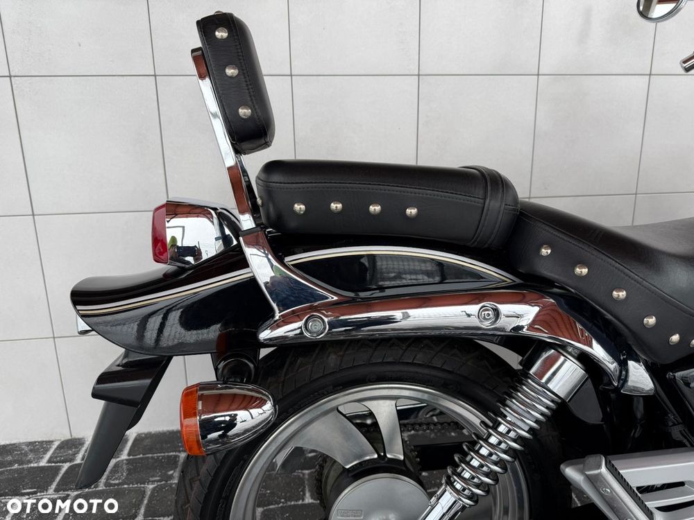 Suzuki Marauder - 10