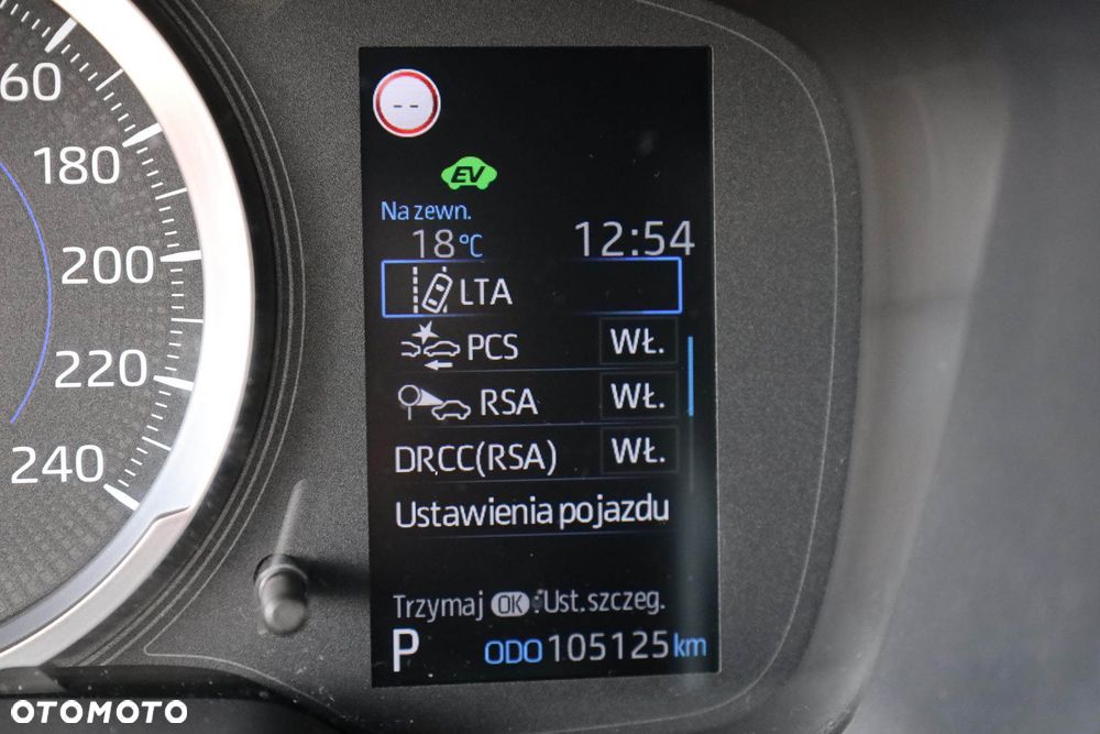 Toyota Corolla 1.8 Hybrid Comfort - 18