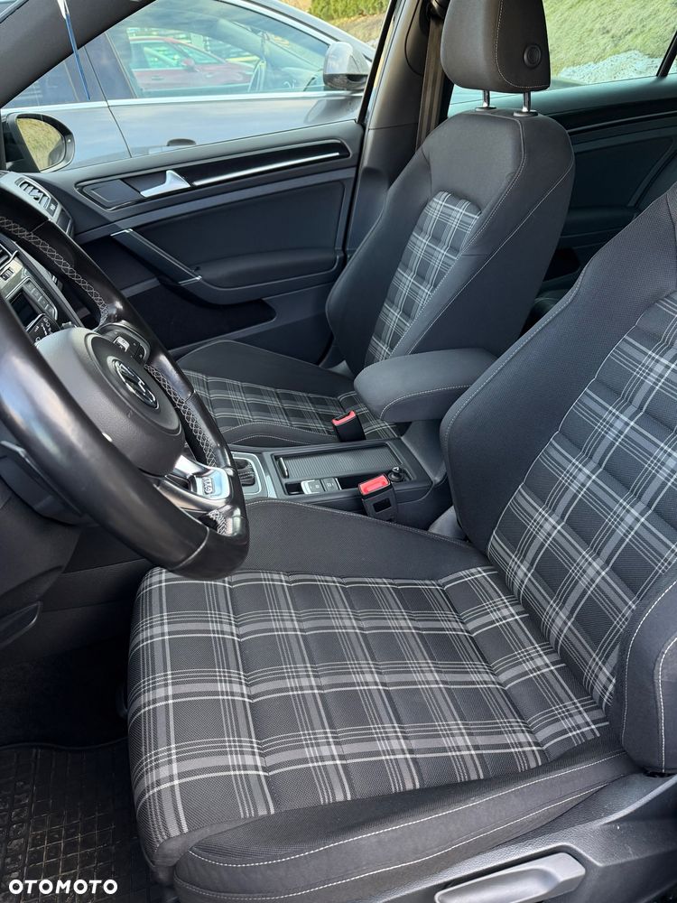 Volkswagen Golf GTD 2.0 TDI SCR DSG - 14