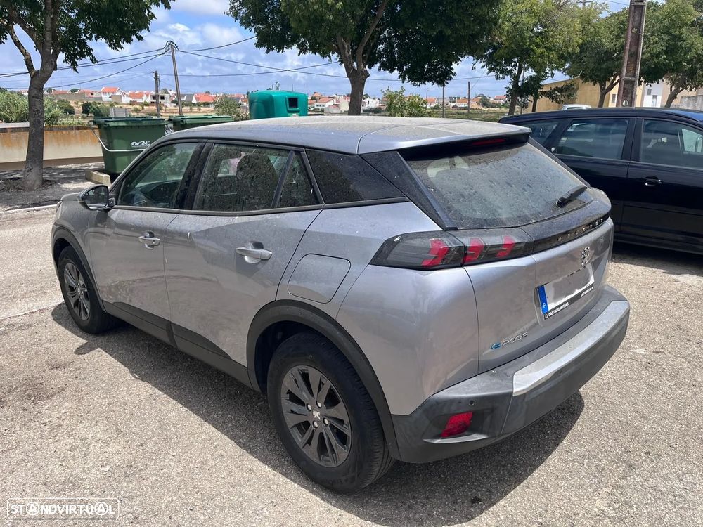 Peugeot 2008 - 4