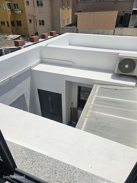 Bom apartamento t2 +1  com logradouro  centro de Almada - Grande imagem: 5/12