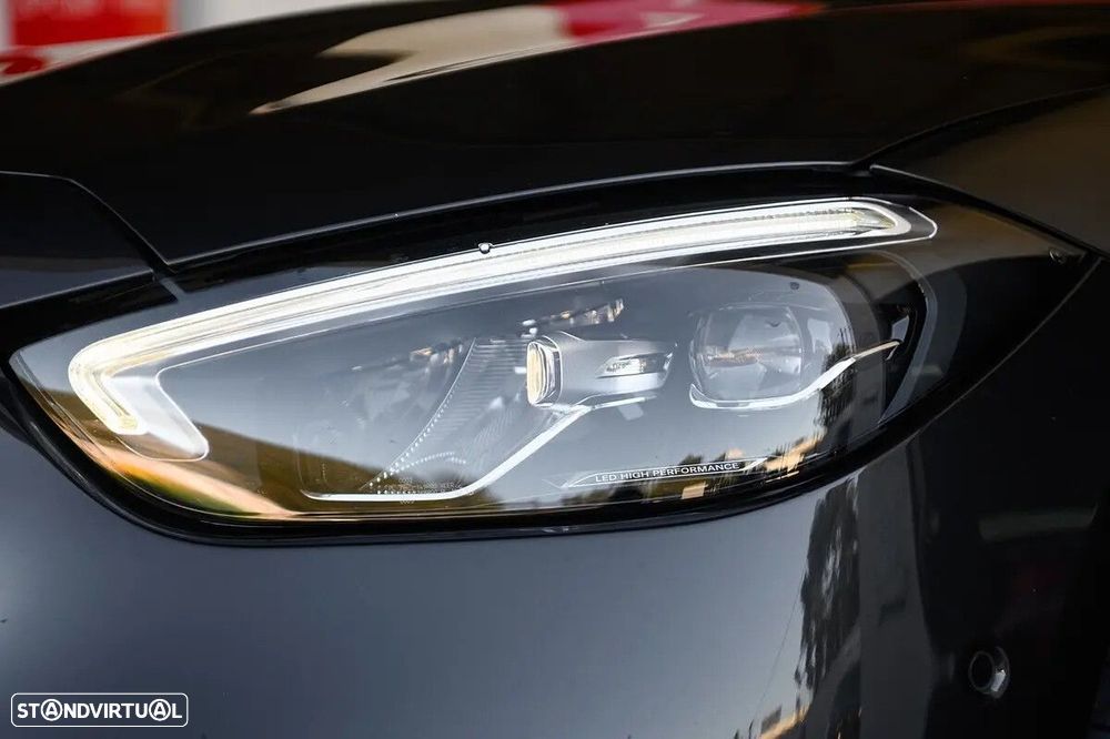 Mercedes-Benz C 300 e AMG Line - 13