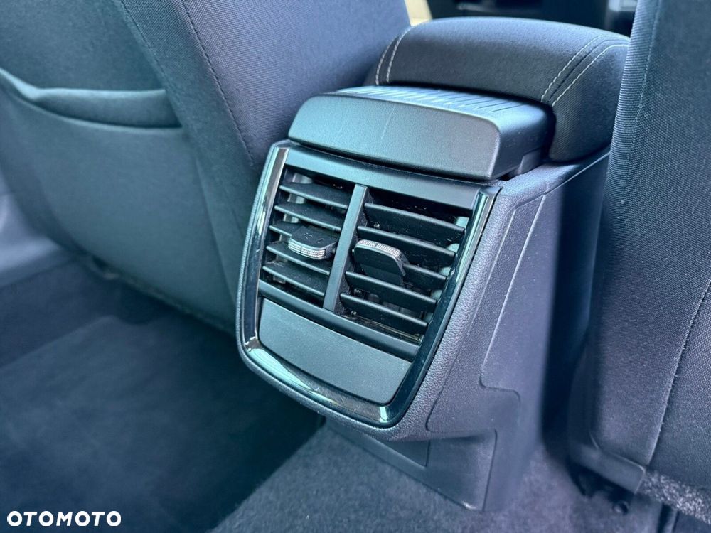 Skoda Kamiq 1.0 TSI Ambition DSG - 26