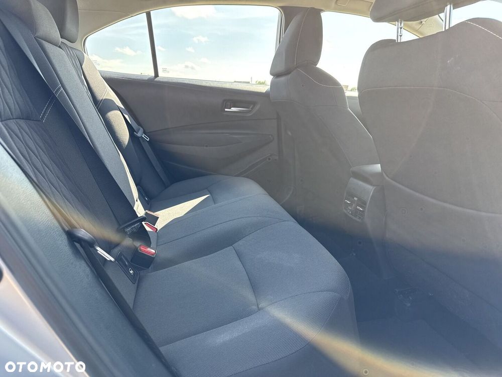 Toyota Corolla - 11