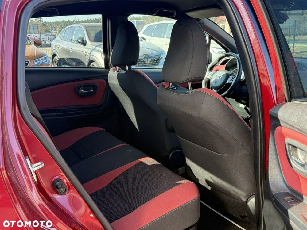 Toyota Yaris - 22