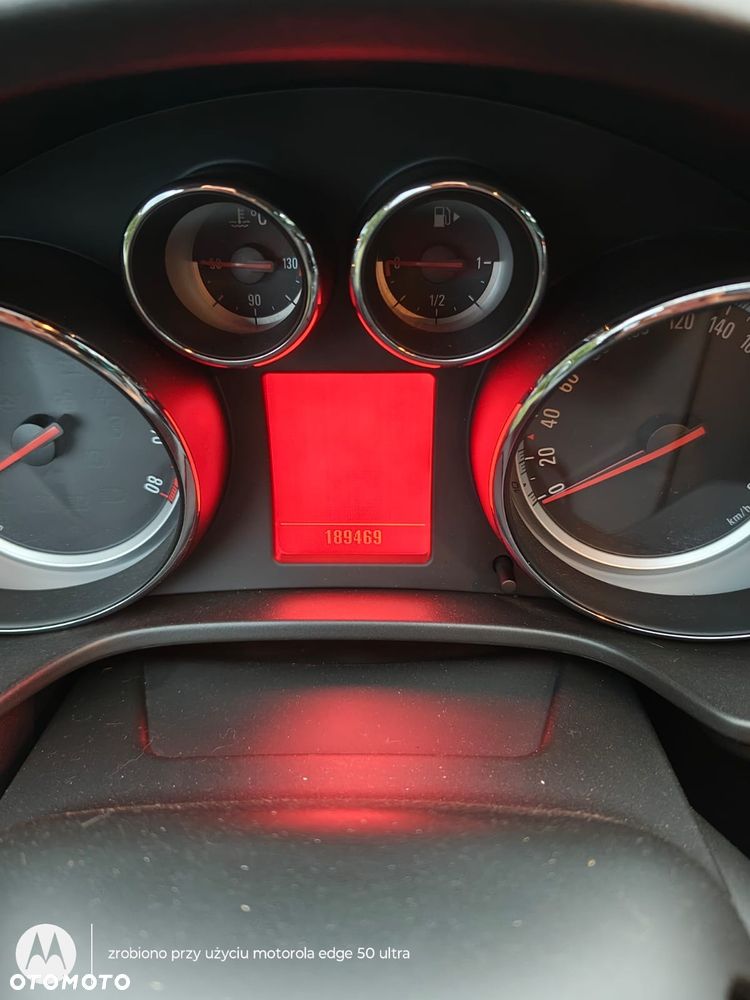 Opel Insignia 1.8 Sport - 9