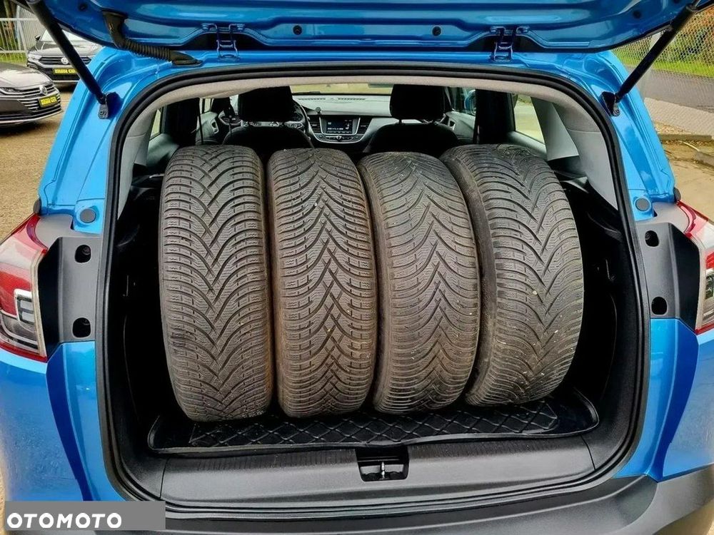 Opel Crossland X - 13