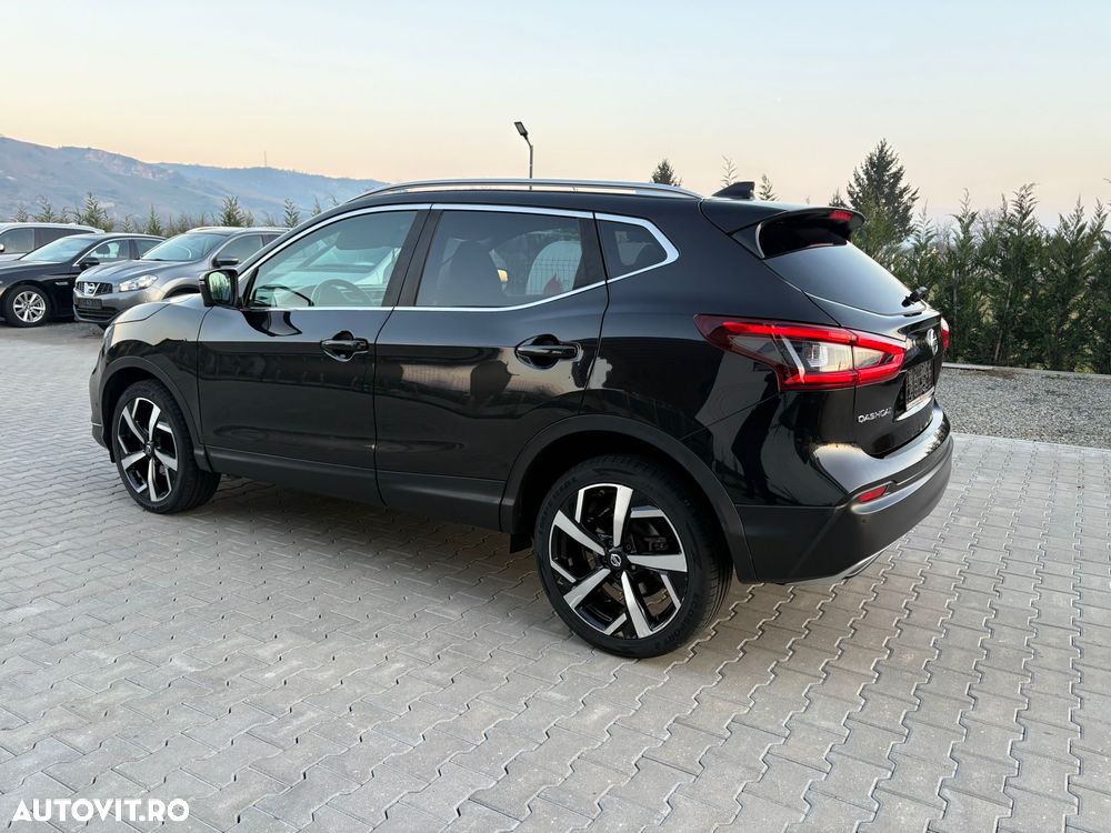 Nissan Qashqai 1.2 DIG-T Xtronic TEKNA+ - 4