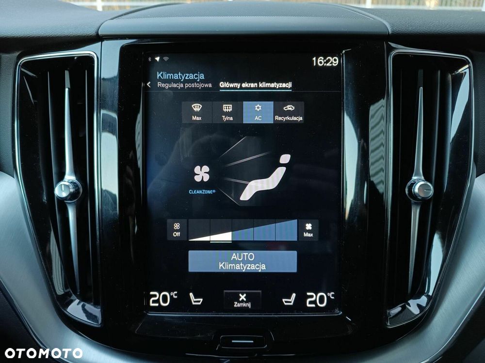 Volvo XC 60 T4 Momentum Pro - 20