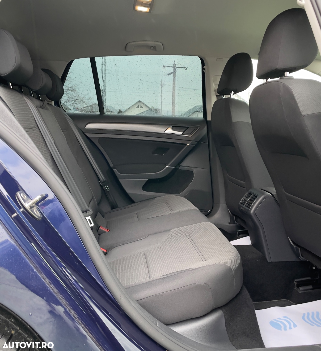 Volkswagen Golf 2.0 BlueTDI DSG Comfortline - 16