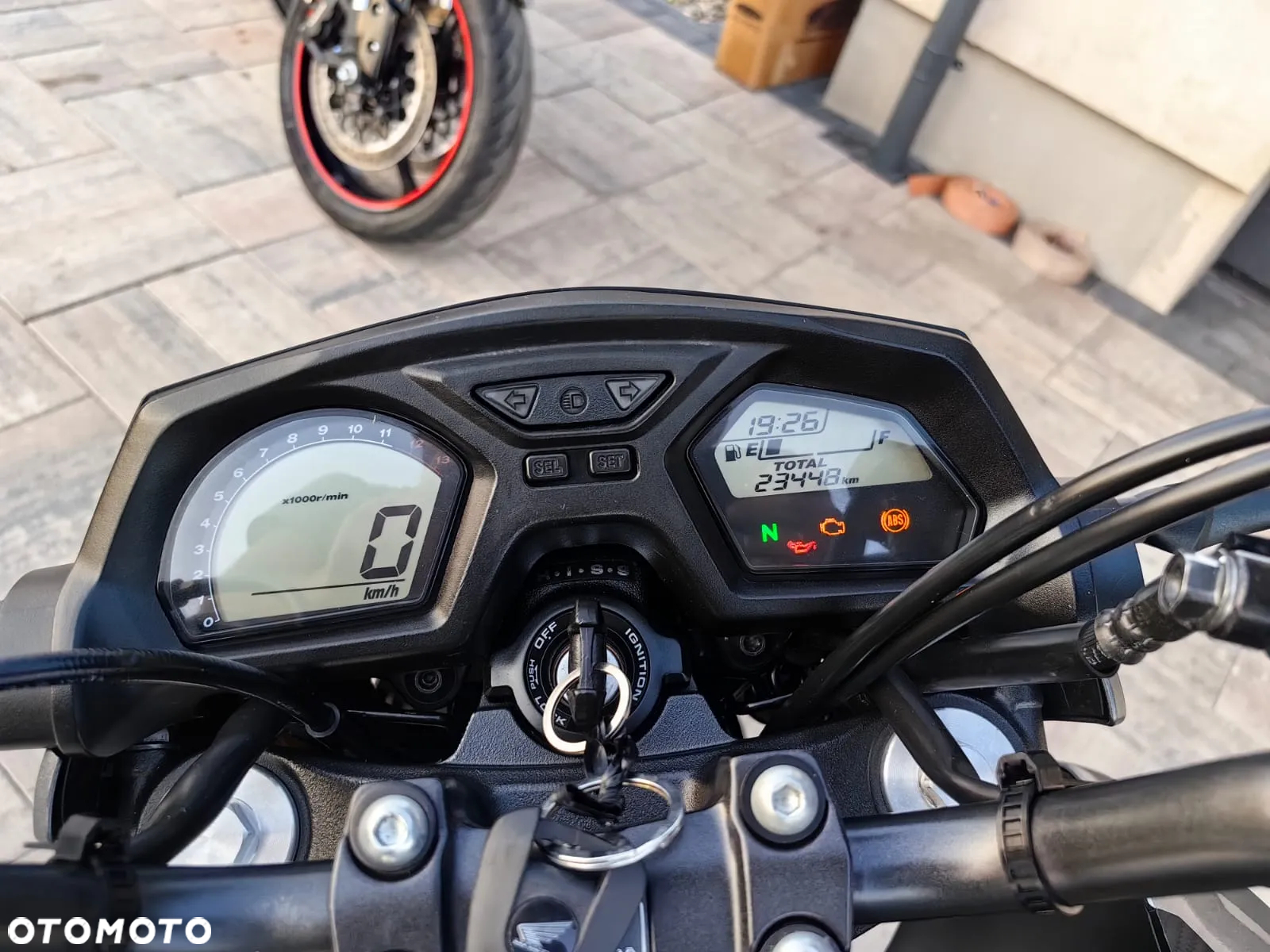 Honda CB - 11