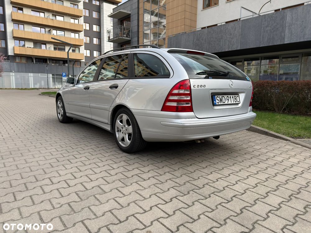 Mercedes-Benz Klasa C 200 T CDI Classic - 3