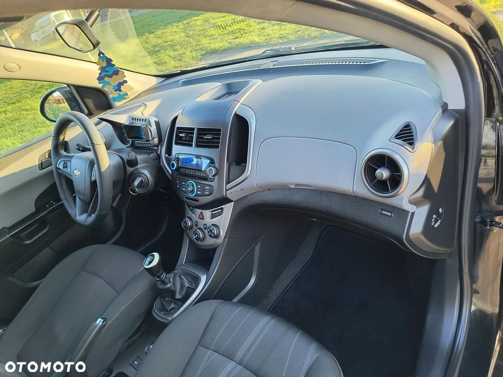 Chevrolet Aveo 1.4 16V LS - 14