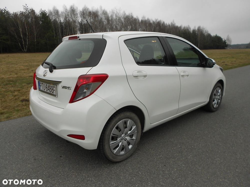 Toyota Yaris 1.0 Sol - 4